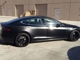 black-tesla-3