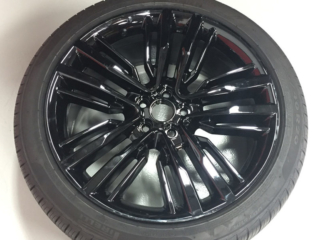 maroon-mkc-black-3