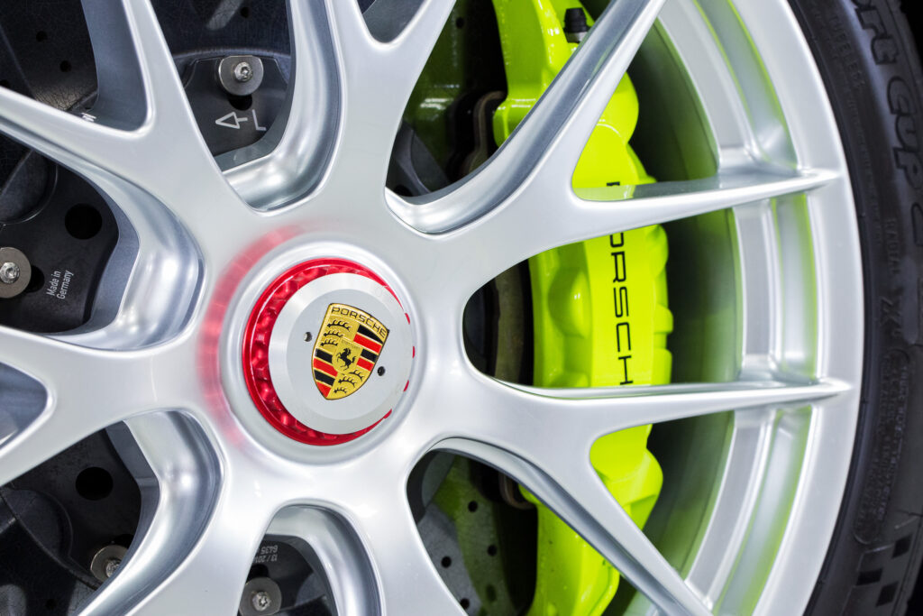 Elevate your Porsche 911's style with custom-painted calipers, a sleek touch for performance enthusiasts. Customize Porsche 911 